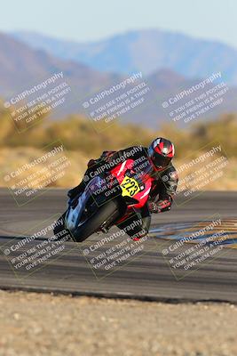 media/Jan-22-2023-CVMA (Sun) [[66d43cdebf]]/Race 17 Amateur Formula Open/
